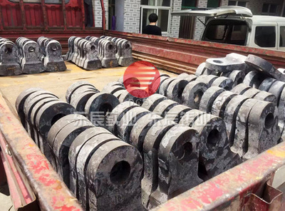 玉溪東辰礦石破碎機(jī)錘頭30年歷史節(jié)能高效